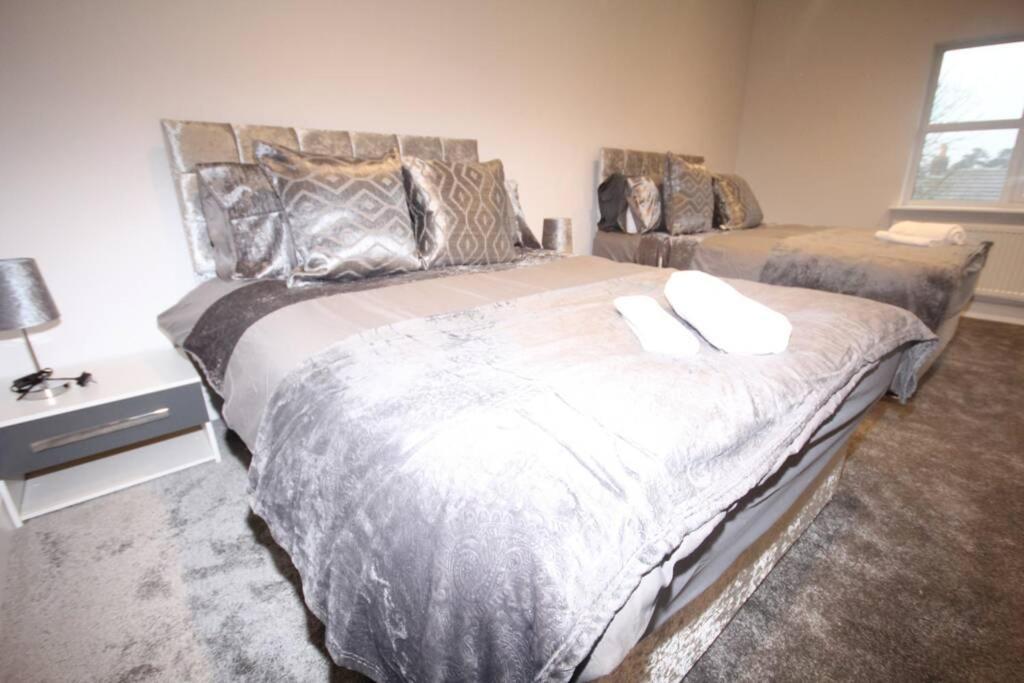 Great West Road Apartments Flat D London Exterior photo