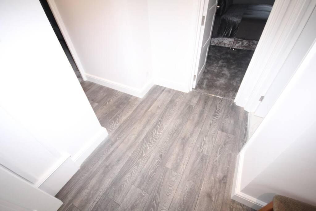 Great West Road Apartments Flat D London Exterior photo